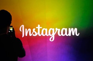 آسیب سلبریتی ها به عرف و اخلاق جامعه/ اینستاگرام به اشاعه فحشا کمک میکند آسیب سلبریتی ها به عرف و اخلاق جامعه/ اینستاگرام به اشاعه فحشا کمک میکند
