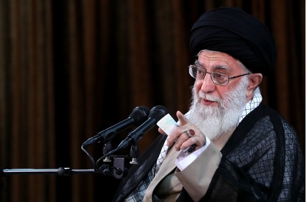 دیدار وزیر و مسئولان وزارت خارجه با رهبر انقلاب دیدار وزیر و مسئولان وزارت خارجه با رهبر انقلاب