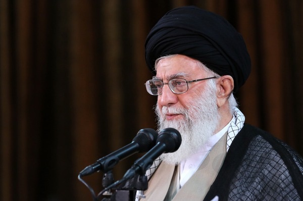 دیدار وزیر و مسئولان وزارت خارجه با رهبر انقلاب دیدار وزیر و مسئولان وزارت خارجه با رهبر انقلاب
