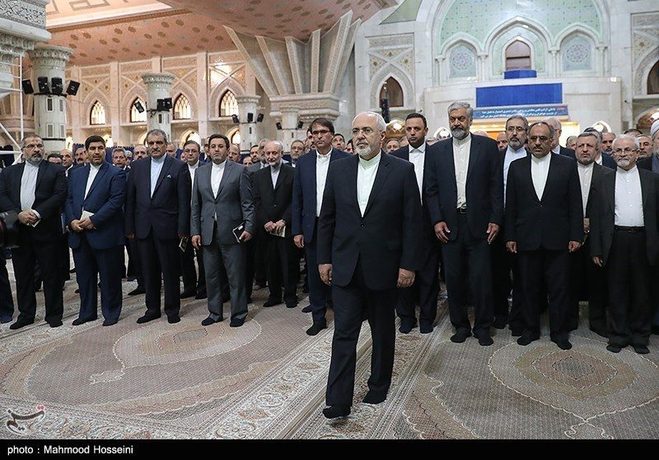 تجدید بیعت مقامات وزارتخارجه با آرمانهای امام + عکس