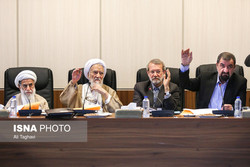 توضیح کدخدایی در مورد عکس جنجالی آیت الله جنتی
