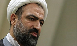 حضور حمید رسایی در دادسرا به علت شکایت فریدون