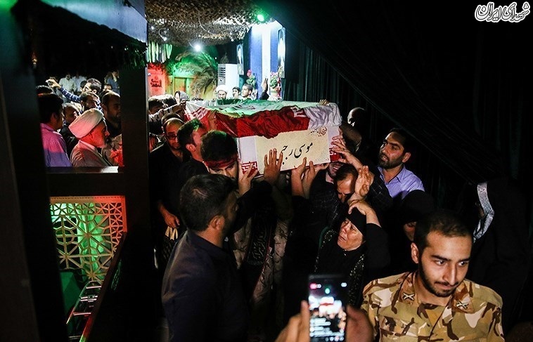 مراسم وداع با پیکر شهید مدافع حرم موسی رجبی مراسم وداع با پیکر شهید مدافع حرم موسی رجبی
