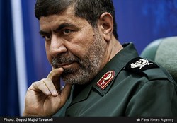 بلایی به سر ترامپ آورده ایم که به یاوه گویی افتاده