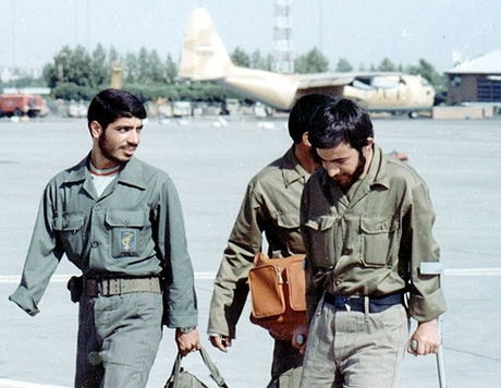 کسانی که پیرو خط سرخ امام نیستند و به ولایت او اعتقاد ندارند بر من نگریند و بر جنازه من حاضر... کسانی که پیرو خط سرخ امام نیستند و به ولایت او اعتقاد ندارند بر من نگریند و بر جنازه من حاضر...
