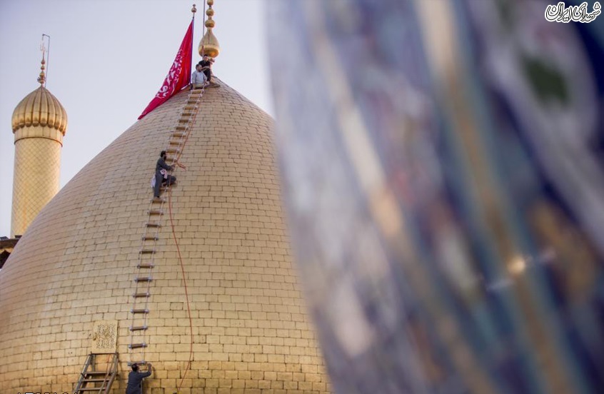 غبارروبی گنبد حرم مطهر حضرت قمر بنی هاشم(ع)