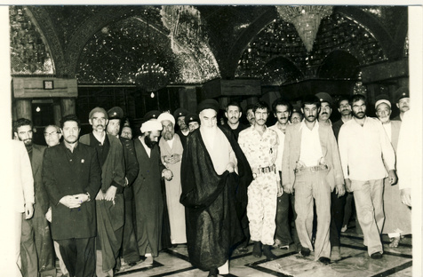 تاکید امام بر زیارت امام رضا(ع) پیش از ملاقات با دیگران تاکید امام بر زیارت امام رضا(ع) پیش از ملاقات با دیگران