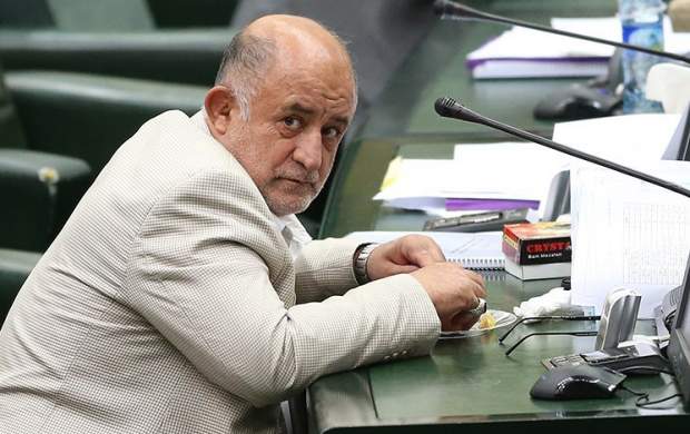 قاضی پور:یکی از پسرانم به کار چوپانی مشغول است