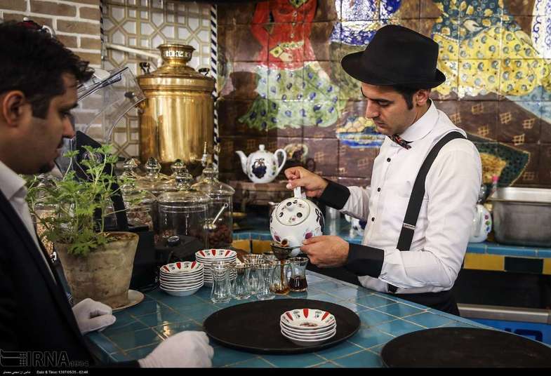 افتتاح یک افتتاح یک
