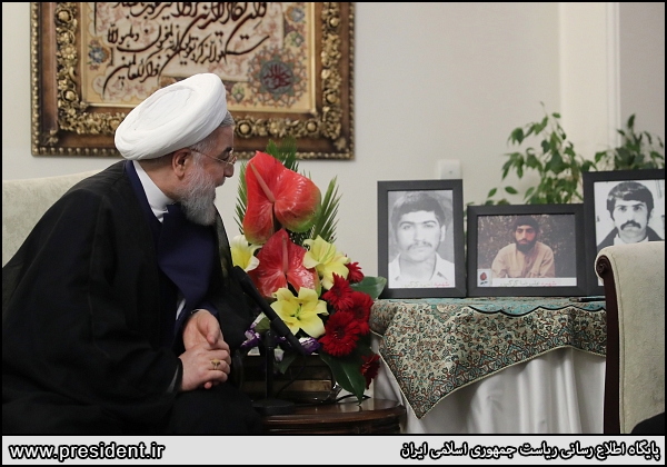 رئیس جمهور در دیدارخانواده شهیدان گرگ پور:ملت ایران به خانواده شهدا افتخار میکند رئیس جمهور در دیدارخانواده شهیدان گرگ پور:ملت ایران به خانواده شهدا افتخار میکند