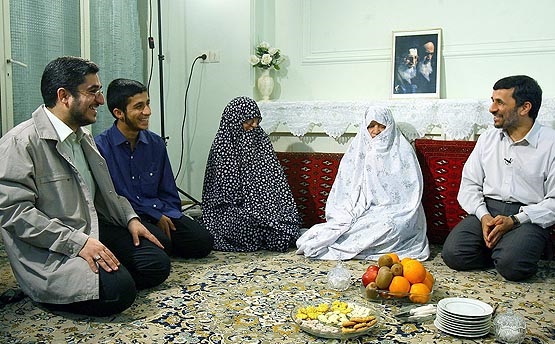 پاسخ محمود احمدی نژاد به هشتگ پاسخ محمود احمدی نژاد به هشتگ