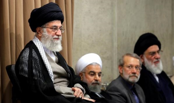 غفلت از هشدارهای رهبر انقلاب درباره اعتماد نکردن به آمریکا غفلت از هشدارهای رهبر انقلاب درباره اعتماد نکردن به آمریکا