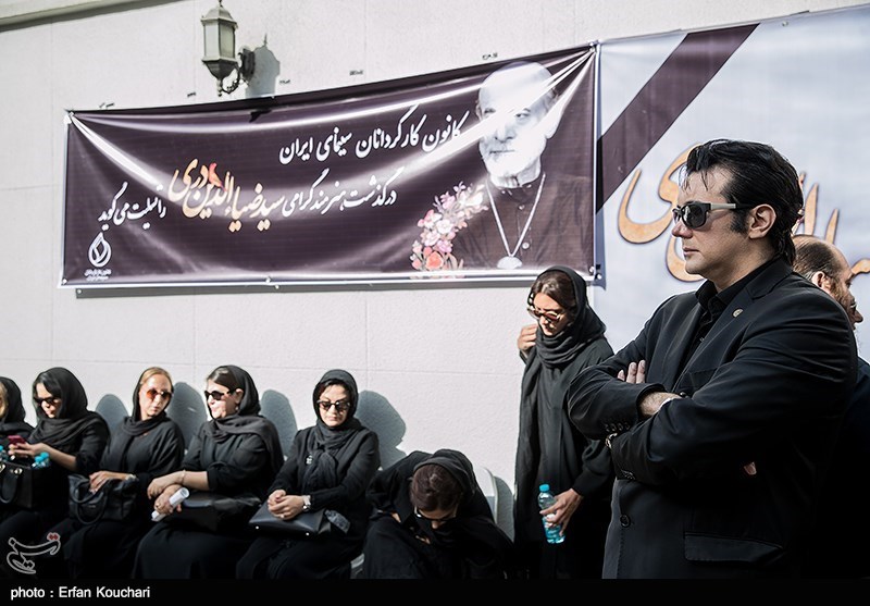 گزارشی از مراسم تشییع پیکر گزارشی از مراسم تشییع پیکر
