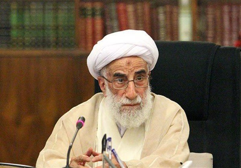 با مفسدان اقتصادی باید خارج از نوبت برخورد شود/ درآمدها باید صرف زیرساخت‌ها شود نه هزینه‌های بیهوده