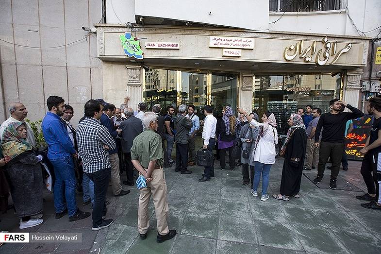 1 میلیون کیومتر با نظامی ها/میدان فردوسی با دولت! 1 میلیون کیومتر با نظامی ها/میدان فردوسی با دولت!