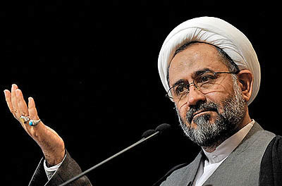 روایت مصلحی از نفوذ دشمن از در کنار  یک رئیس جمهور