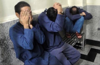آگهی فروش خودرو، کار دست