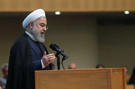 روحانی: امروز نه روز گله است نه روز رقابت و نه روز انتقام
