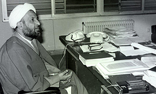 عالمی که سالانه سه مرتبه خمس پرداخت می کرد عالمی که سالانه سه مرتبه خمس پرداخت می کرد