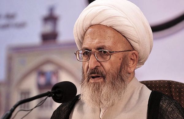 بدحجابی در برخی شهرها غوغا میکند/ واقعاً جای بسی تأسف است بدحجابی در برخی شهرها غوغا میکند/ واقعاً جای بسی تأسف است