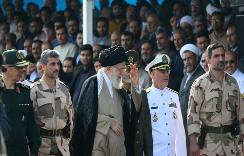حضور فرمانده معظم کل قوا در دانشگاه علوم دریایی