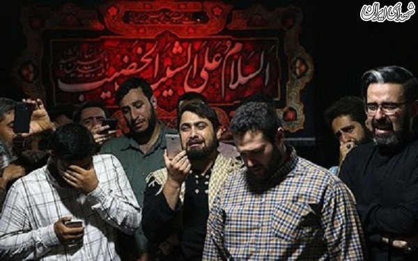 وداع با پیکر دو شهید مدافع حرم در معراج شهدا وداع با پیکر دو شهید مدافع حرم در معراج شهدا