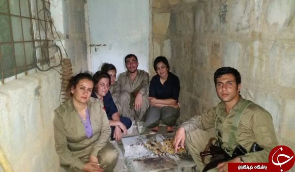 بازخوانی بخشی از جنایات کوملهها/از زندهزنده سوزاندن مردم بیگناه تا قربانی کردن بسیجیها ... بازخوانی بخشی از جنایات کوملهها/از زندهزنده سوزاندن مردم بیگناه تا قربانی کردن بسیجیها ...