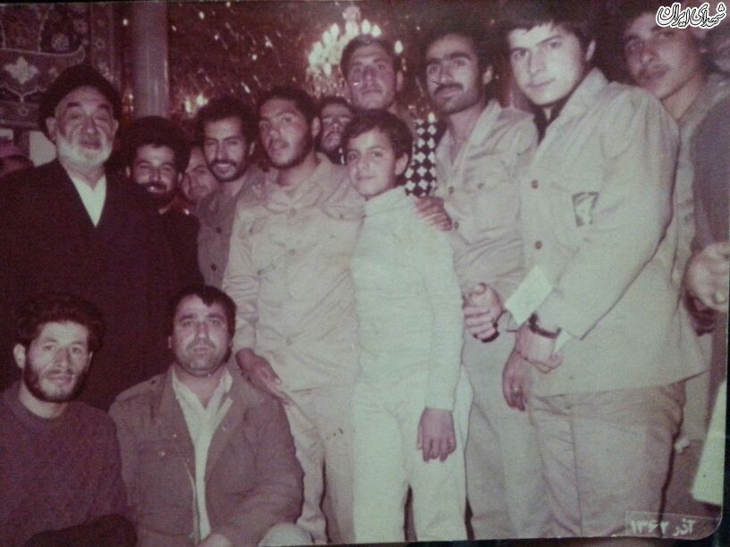 مداح امام شهیدان در جمع رزمندگان اسلام + عکس