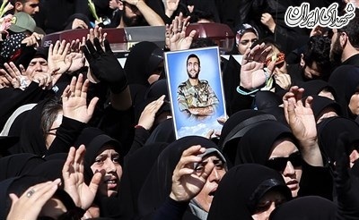 تشییع پیکر مطهر ۱۳۵ شهید دوران دفاع مقدس تشییع پیکر مطهر ۱۳۵ شهید دوران دفاع مقدس