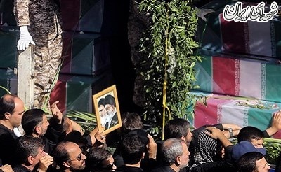 تشییع پیکر مطهر ۱۳۵ شهید دوران دفاع مقدس تشییع پیکر مطهر ۱۳۵ شهید دوران دفاع مقدس