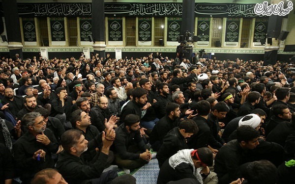 با حضور رهبر معظم انقلاب و در حسینیه امام خمینی(رحمة الله علیه)؛آخرین شب مراسم عزاداری حضرت اباعبدالله الحسین(علیه السّلام) برگزار شد.