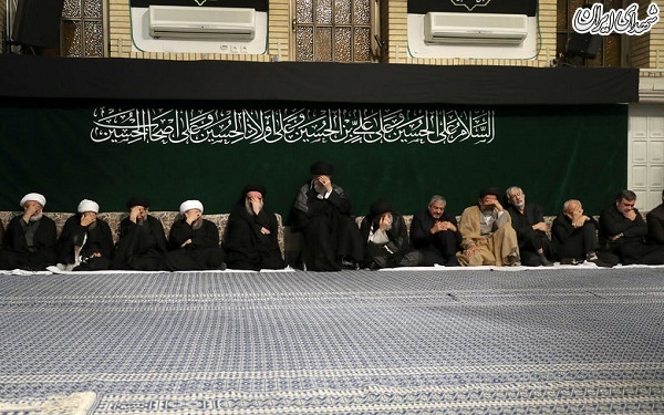با حضور رهبر معظم انقلاب و در حسینیه امام خمینی(رحمة الله علیه)؛آخرین شب مراسم عزاداری حضرت اباعبدالله الحسین(علیه السّلام) برگزار شد.