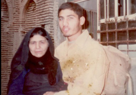 روایتی تکان دهنده از مادر چهار شهید دزفولی که خود نیز به شهادت رسید روایتی تکان دهنده از مادر چهار شهید دزفولی که خود نیز به شهادت رسید