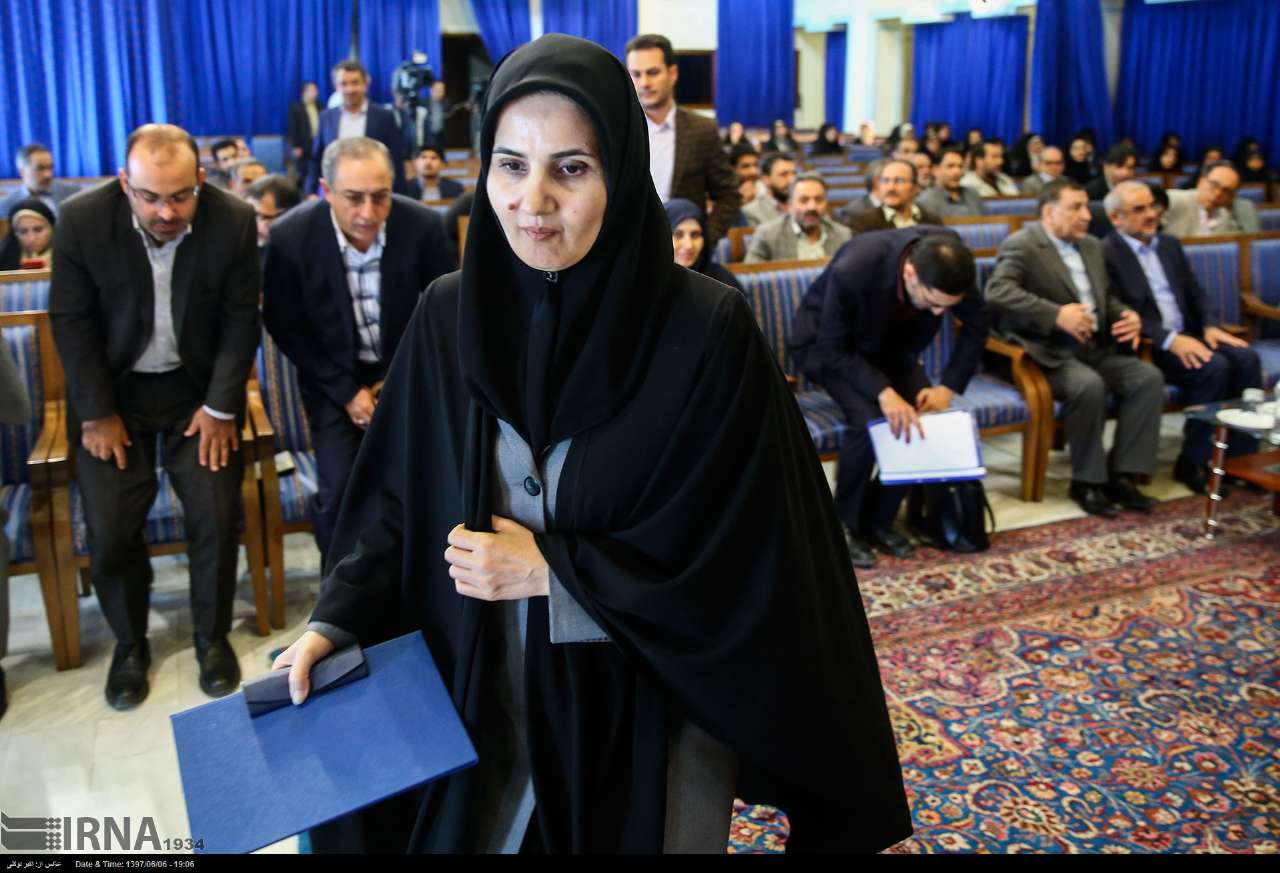 پوشش لعیا جنیدی معاون حقوقی رئیس جمهور + عکس