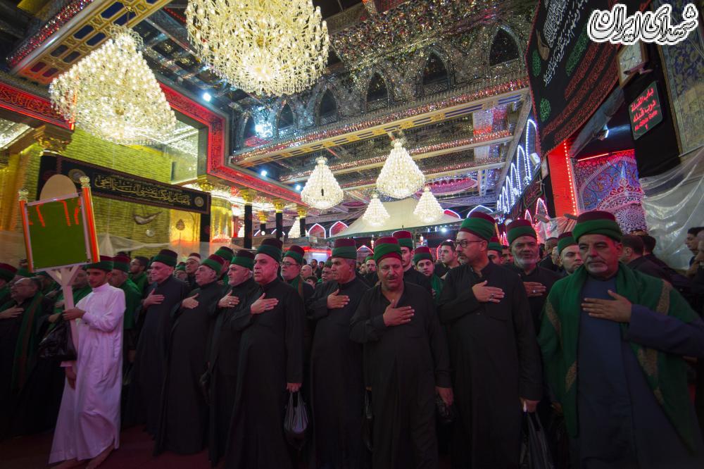 دسته عزاداری سادات حسینی در حرم سید الشهدا(ع)
