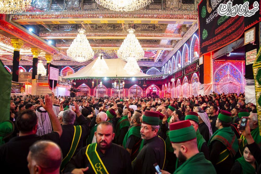 دسته عزاداری سادات حسینی در حرم سید الشهدا(ع)