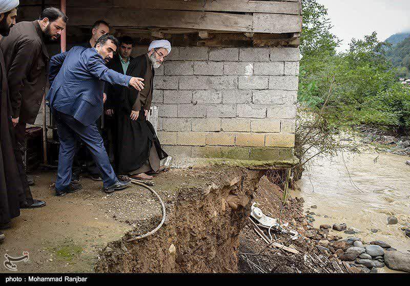 عکس/ حرکت زیبای نماینده ولی فقیه در گیلان
