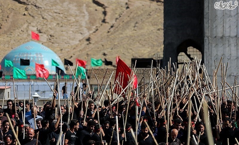 آیین سنتی مذهبی قالی شویان در مشهد اردهال آیین سنتی مذهبی قالی شویان در مشهد اردهال