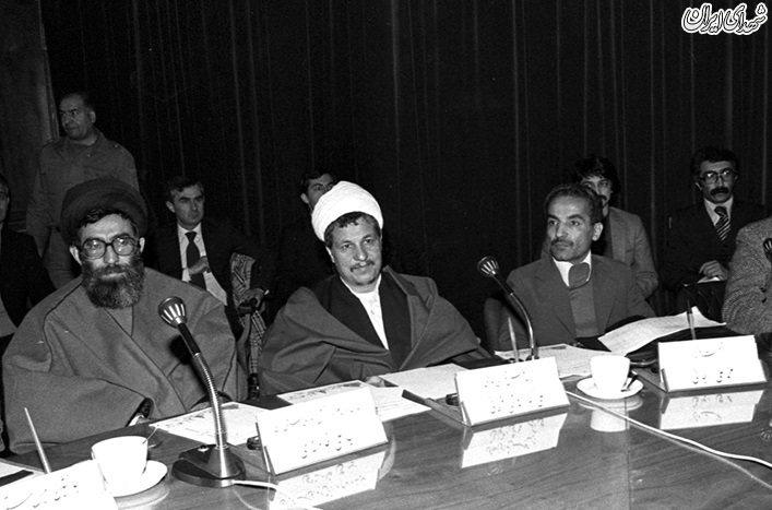 رهبر انقلاب، شهید رجایی و مرحوم هاشمی در کنارهم