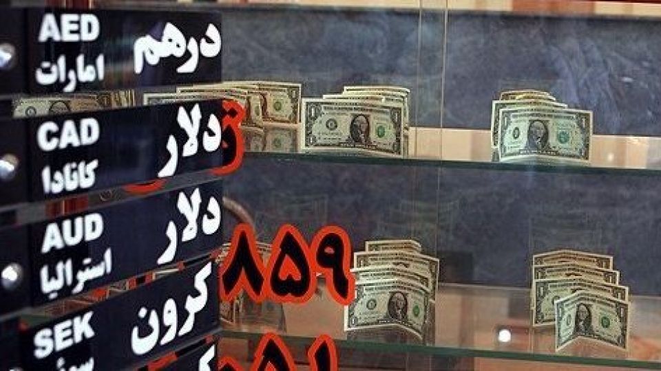 دشمنان مشغول زدن ریشه های انقلاب!/مردم در گیر و دار قیمت ها!/ دولتی ها در به در در میزهای مذاکره! دشمنان مشغول زدن ریشه های انقلاب!/مردم در گیر و دار قیمت ها!/ دولتی ها در به در در میزهای مذاکره!