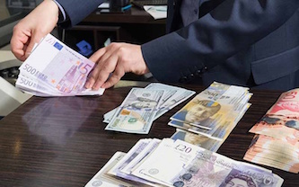 این 4 سایت خارج نشین نرخ ارز را بالا و پایین می کنند! این 4 سایت خارج نشین نرخ ارز را بالا و پایین می کنند!