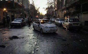 عکس یادگاری و حمایت از یک عضو دراویش داعشی!/ نمکی پاشی جدید بر روی زخم خانواده شهدا! + عکس