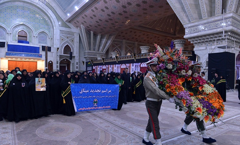 تجدید میثاق مادران و همسران شهدا با آرمان های امام شهیدان تجدید میثاق مادران و همسران شهدا با آرمان های امام شهیدان