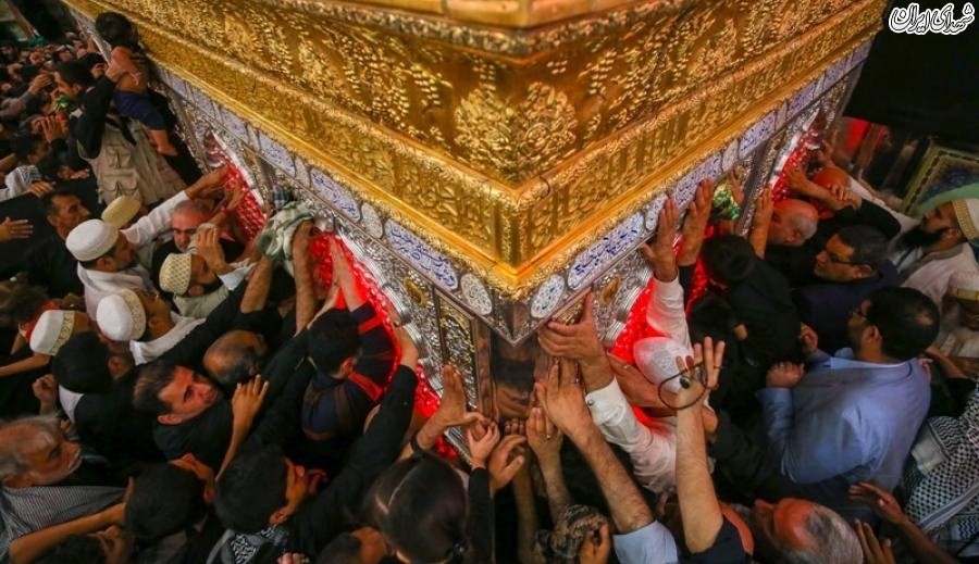 حضور میلیونی زائران اربعین در حرم حضرت امیرالمؤمنین(ع)