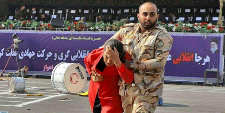 دختر مانتو قرمز حادثه اهواز خواهر شهید محمد طاها... دختر مانتو قرمز حادثه اهواز خواهر شهید محمد طاها...