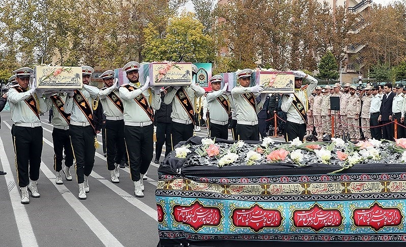 ۳ شهید گمنام در ستاد فرماندهی ناجا به خاک سپرده شد ۳ شهید گمنام در ستاد فرماندهی ناجا به خاک سپرده شد