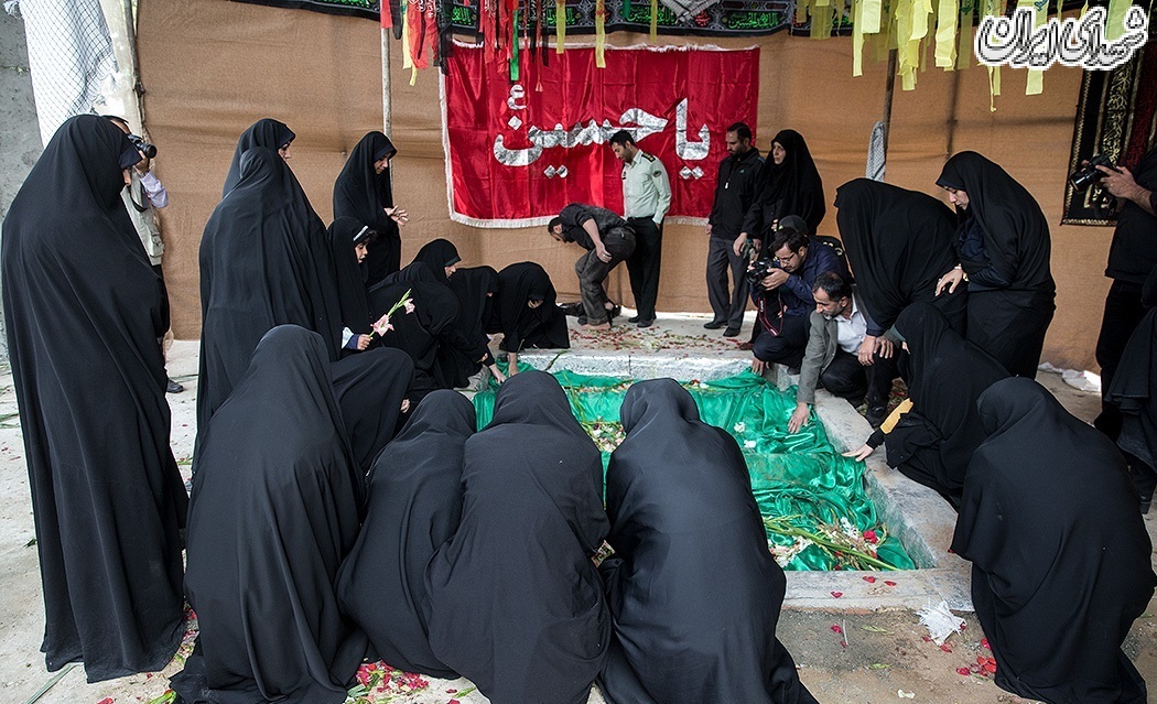 تشییع سه شهید گمنام در ستاد ناجا