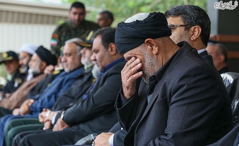 مراسم تشییع پیکر شهید سید نور خدا موسوی جانباز صد درصد لرستانی با حضور سردار اشتری فرمانده نیروی انتظامی و جمعی از مسئولان کشوری و استانی و مردم استان در ستاد فرماندهی نیروی انتظامی لرستان برگزار شد. سید نورخدا موسوی در ۱۷ اسفندماه سال ۸۷ در منطقه لار استان سیستان و بلوچستان، مورد اصابت گلوله گروهک تروریستی عبدالمالک ریگی قرار گرفت و از ناحیه سر مجروح شد و به کما رفت.جانباز ۱۰۰ درصد لرستانی که به شهید زنده کشور مشهور بود ۱۰ سال در کما بهسر میبرد. مراسم تشییع پیکر شهید سید نور خدا موسوی جانباز صد درصد لرستانی با حضور سردار اشتری فرمانده نیروی انتظامی و جمعی از مسئولان کشوری و استانی و مردم استان در ستاد فرماندهی نیروی انتظامی لرستان برگزار شد. سید نورخدا موسوی در ۱۷ اسفندماه سال ۸۷ در منطقه لار استان سیستان و بلوچستان، مورد اصابت گلوله گروهک تروریستی عبدالمالک ریگی قرار گرفت و از ناحیه سر مجروح شد و به کما رفت.جانباز ۱۰۰ درصد لرستانی که به شهید زنده کشور مشهور بود ۱۰ سال در کما بهسر میبرد.