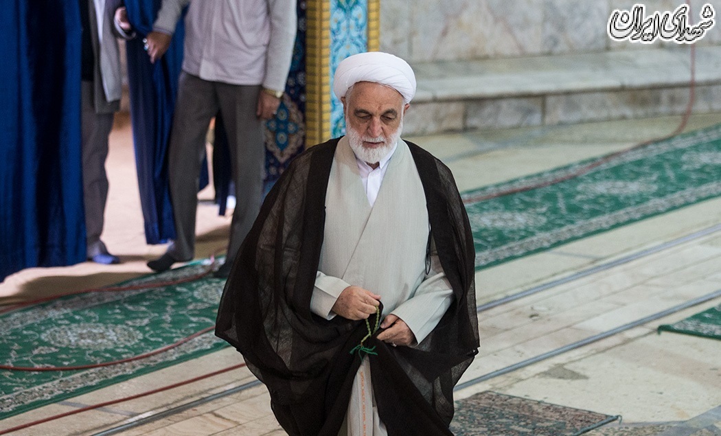 نماز جمعه تهران / ۱۸ آبان ۹۷ نماز عبادی ـ سیاسی جمعه ۱۸ آبان ۱۳۹۷ تهران به امامت حجت الاسلام کاظم صدیقی امام جمعه موقت تهران در دانشگاه تهران برگزار شد. امام جمعه موقت تهران گفت: این دولت از اول وعده داده بود که ارزش پول ملی را افزایش دهد، ولی تنها نقطهای که زائران اذیت شدند، موضوع ارز بود که هم اصل مسئله به صورت امری ناپسند باقی مانده و پول ما ثبات ندارد و هم نسبت به زائران باید تمهیداتی اندیشیده میشد تا در عراق اذیت نمیشدند. نماز جمعه تهران / ۱۸ آبان ۹۷ نماز عبادی ـ سیاسی جمعه ۱۸ آبان ۱۳۹۷ تهران به امامت حجت الاسلام کاظم صدیقی امام جمعه موقت تهران در دانشگاه تهران برگزار شد. امام جمعه موقت تهران گفت: این دولت از اول وعده داده بود که ارزش پول ملی را افزایش دهد، ولی تنها نقطهای که زائران اذیت شدند، موضوع ارز بود که هم اصل مسئله به صورت امری ناپسند باقی مانده و پول ما ثبات ندارد و هم نسبت به زائران باید تمهیداتی اندیشیده میشد تا در عراق اذیت نمیشدند.