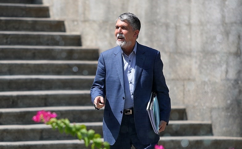 وزیر ارشاد: نمایشگاه مطبوعات امسال برگزار نمیشود وزیر ارشاد: نمایشگاه مطبوعات امسال برگزار نمیشود